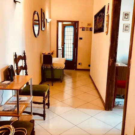 In San Donato Novoli A Poca Distanza Dalla Tranvia *